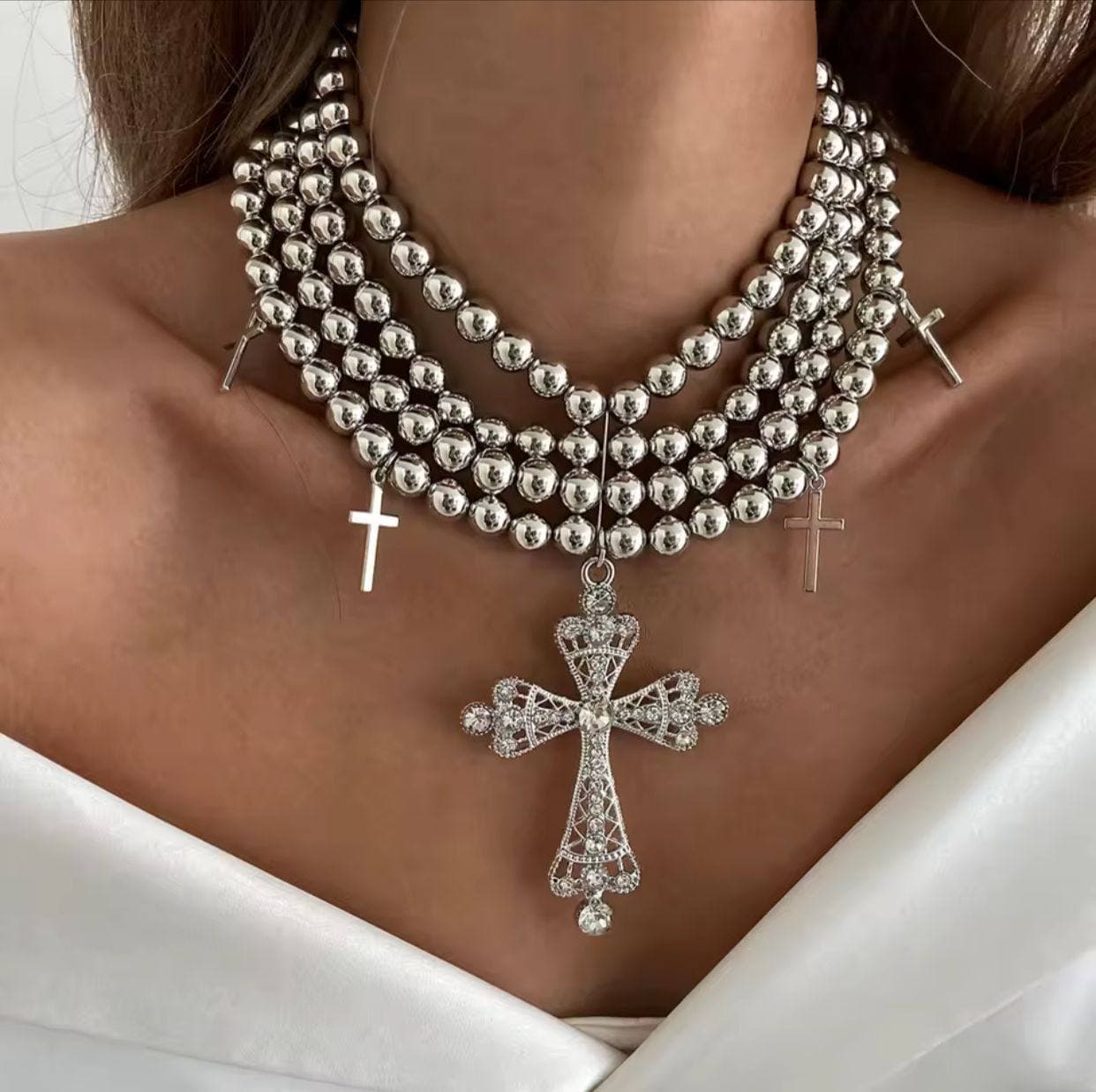 Cross Pendants Multilayered Pearl Necklaces thumbnail 2