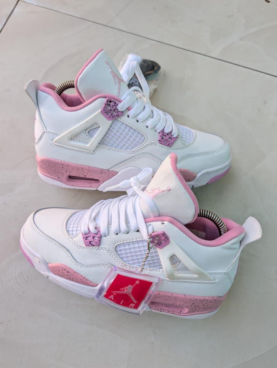 J4 pink Oreo