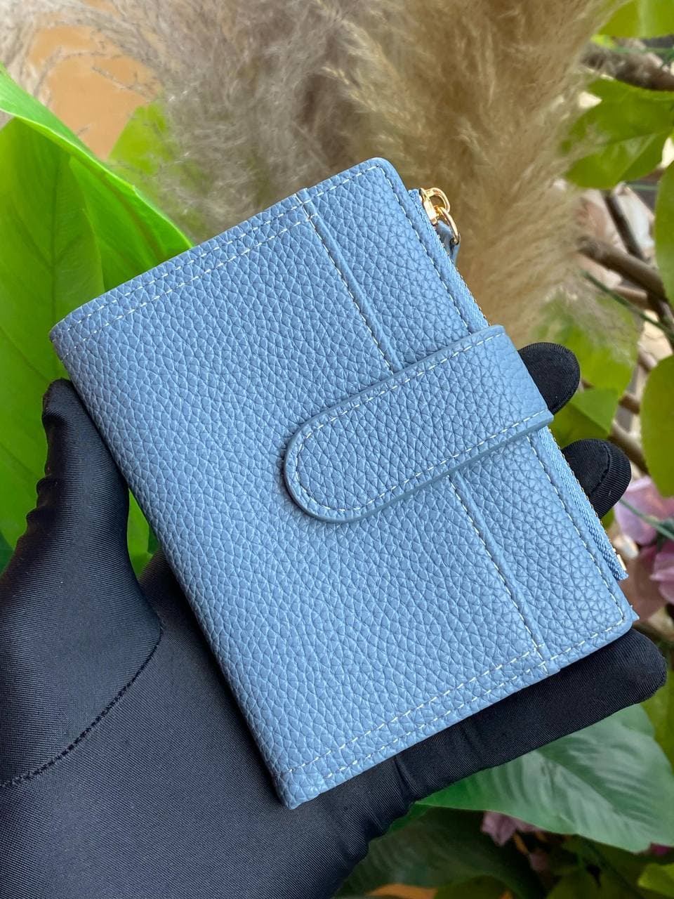 Ladies Purses & Wallet thumbnail 2