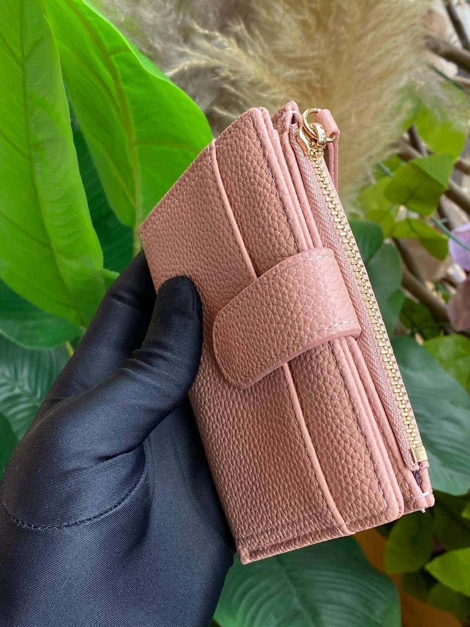 Ladies Purses & Wallet thumbnail 4