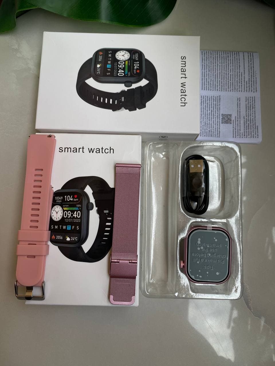 New Smart Watch with Two Interchangeable Straps thumbnail 3